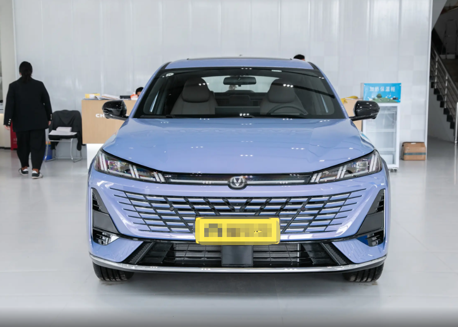 66ab0e1d-4b32-4f85-b482-9d4aee03148a NEW CAR 2026 CHANG AN 逸动 1.5L HYBRID - Image 1